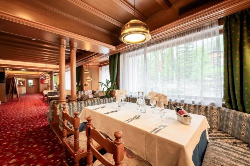 Hotel Grohmann - Val di Fassa - Itálie, Campitello di Fassa - Lyžařské zájezdy