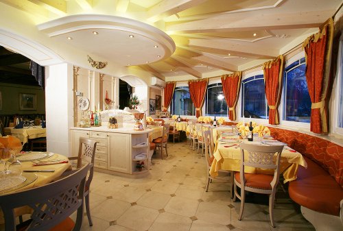 Wellness Hotel Alexander - Skirama Dolomiti Adamello Brenta - Itálie, Paganella - Lyžařské zájezdy