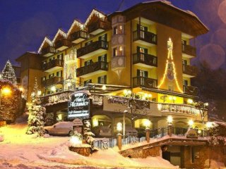 Wellness Hotel Alexander - Skirama Dolomiti Adamello Brenta - Itálie, Paganella - Lyžařské zájezdy Wellness Hotel Alexander - Skirama Dolomiti Adamello Brenta - Itálie, Paganella - Lyžařské zájezdy