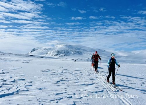Backcountry lyžování švédským Laponskem - Aktivní dovolená