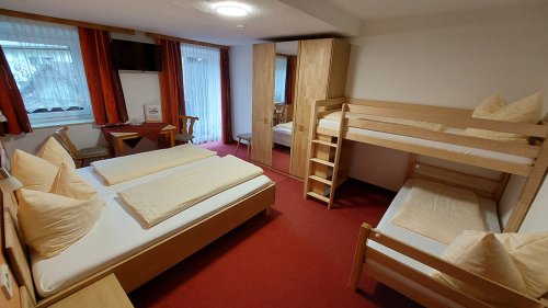Hotel Pension Oswald se skipasem - Korutany - Rakousko, Mölltal - Ankogel - Lyžařské zájezdy