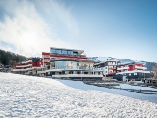 Hotel Das Kaiserblick - Tyrolsko - Rakousko, Skiwelt Wilder Kaiser - Brixental - Lyžařské zájezdy Hotel Das Kaiserblick - Tyrolsko - Rakousko, Skiwelt Wilder Kaiser - Brixental - Lyžařské zájezdy