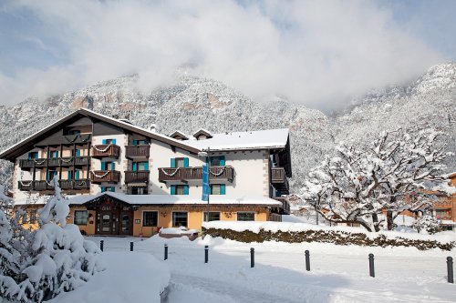 Hotel Nele - Dolomiti Superski - Itálie, Val di Fiemme, Obereggen - Lyžařské zájezdy