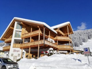 Aparthotel Riega - Dolomiti Superski - Itálie, 3 Zinnen Dolomites - Tre Cime Dolomiti - Lyžařské zájezdy Aparthotel Riega - Dolomiti Superski - Itálie, 3 Zinnen Dolomites - Tre Cime Dolomiti - Lyžařské zájezdy