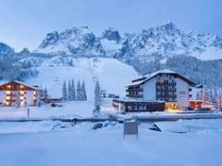 Hotel Kreuzberg Monte Croce - Dolomiti Superski - Itálie, 3 Zinnen Dolomites - Tre Cime Dolomiti - Lyžařské zájezdy Hotel Kreuzberg Monte Croce - Dolomiti Superski - Itálie, 3 Zinnen Dolomites - Tre Cime Dolomiti - Lyžařské zájezdy