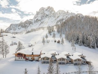 Apartments Prati di Croda Rossa - Dolomiti Superski - Itálie, 3 Zinnen Dolomites - Tre Cime Dolomiti - Lyžařské zájezdy Apartments Prati di Croda Rossa - Dolomiti Superski - Itálie, 3 Zinnen Dolomites - Tre Cime Dolomiti - Lyžařské zájezdy