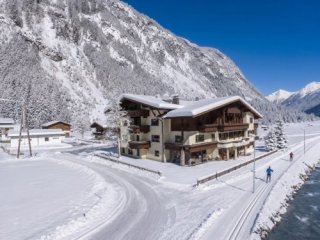 Hotel Möderle - Tyrolsko - Rakousko, Pitztal - Lyžařské zájezdy Hotel Möderle - Tyrolsko - Rakousko, Pitztal - Lyžařské zájezdy