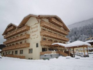 Beverly Alps Hotel & Spa - Skirama Dolomiti Adamello Brenta - Itálie, Madonna di Campiglio - Pinzolo - Lyžařské zájezdy Beverly Alps Hotel & Spa - Skirama Dolomiti Adamello Brenta - Itálie, Madonna di Campiglio - Pinzolo - Lyžařské zájezdy