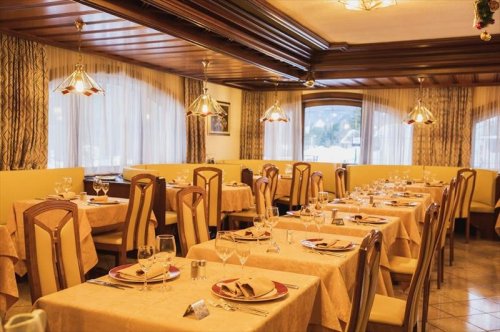 Rubino/diamant - Dolomity - Itálie, Val di Fassa - Lyžařské zájezdy