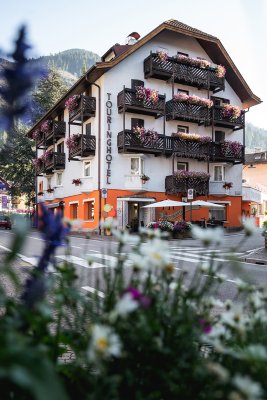 Hotel Touring - Dolomiti Superski - Itálie, Val di Fiemme, Obereggen - Lyžařské zájezdy