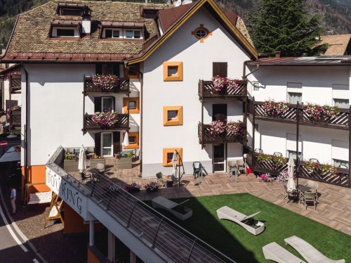 Hotel Touring - Dolomiti Superski - Itálie, Val di Fiemme, Obereggen - Lyžařské zájezdy