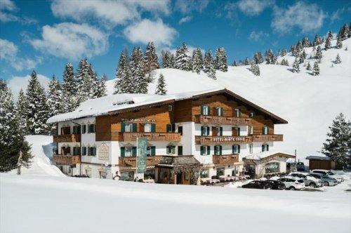 Monte Cherz - Dolomiti Superski - Itálie, Alta Badia - Lyžařské zájezdy