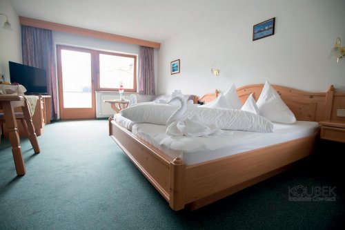 Hotel Höhlenstein - Tyrolsko - Rakousko, Zillertal 3000, Hintertux - Lyžařské zájezdy