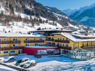 Hotel Lampenhäusl - Salcbursko - Rakousko, Kaprun - Zell am See - Lyžařské zájezdy Hotel Lampenhäusl - Salcbursko - Rakousko, Kaprun - Zell am See - Lyžařské zájezdy