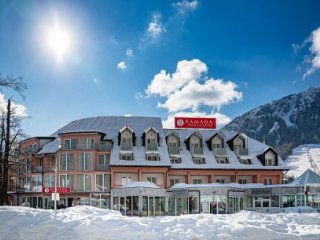 Hotel Ramada Hotel & Suites - Julské Alpy - Slovinsko, Kranjska Gora - Lyžařské zájezdy Hotel Ramada Hotel & Suites - Julské Alpy - Slovinsko, Kranjska Gora - Lyžařské zájezdy