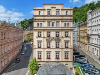 Hotel Růže - Lázně - Česká republika, Karlovy Vary - Lyžařské zájezdy Hotel Růže - Lázně - Česká republika, Karlovy Vary - Lyžařské zájezdy