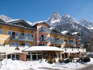Aparthotel Sporting - Dolomiti Superski - Itálie, San Martino di Castrozza, Passo Rolle - Lyžařské zájezdy Aparthotel Sporting - Dolomiti Superski - Itálie, San Martino di Castrozza, Passo Rolle - Lyžařské zájezdy