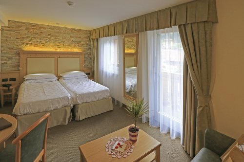 Hotel Ladina - Dolomiti Superski - Itálie, Val di Fassa e Carezza - Lyžařské zájezdy