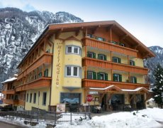 Hotel Ladina