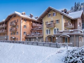 Residence Villa Avisio - Dolomiti Superski - Itálie, Val di Fassa e Carezza - Lyžařské zájezdy Residence Villa Avisio - Dolomiti Superski - Itálie, Val di Fassa e Carezza - Lyžařské zájezdy