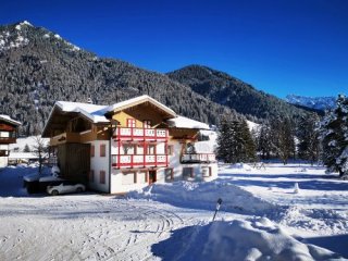 Residence Cristina - Dolomiti Superski - Itálie, Val di Fassa e Carezza - Lyžařské zájezdy Residence Cristina - Dolomiti Superski - Itálie, Val di Fassa e Carezza - Lyžařské zájezdy