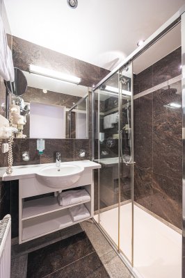 Hotel Fish´Inn Zell se snídaní - Salcbursko - Rakousko, Kaprun - Zell am See - Lyžařské zájezdy
