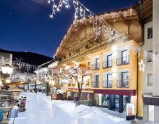Hotel Fish´Inn Zell se snídaní