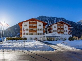 Hotel Diamant Spa Resort - Dolomiti Superski - Itálie, Val Gardena, Alpe di Siusi - Lyžařské zájezdy Hotel Diamant Spa Resort - Dolomiti Superski - Itálie, Val Gardena, Alpe di Siusi - Lyžařské zájezdy