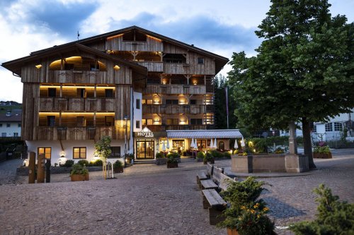 Artnatur Dolomites Hotel & Spa - Dolomiti Superski - Itálie, Val Gardena, Alpe di Siusi - Lyžařské zájezdy
