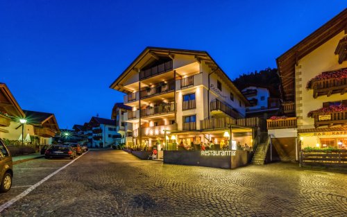 Hotel Rösslwirt - Dolomiti Superski - Itálie, Val Gardena, Alpe di Siusi - Lyžařské zájezdy