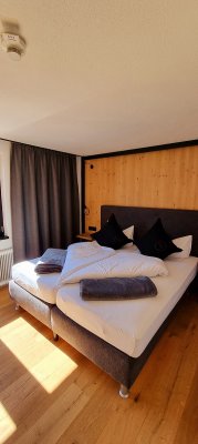 Hotel Basur - Tyrolsko - Rakousko, Ski Arlberg - St. Anton, Zürs, Lech - Lyžařské zájezdy