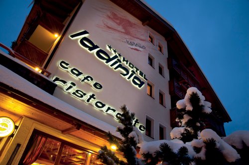 Hotel Ladinia - Dolomiti Superski - Itálie, Alta Badia - Lyžařské zájezdy