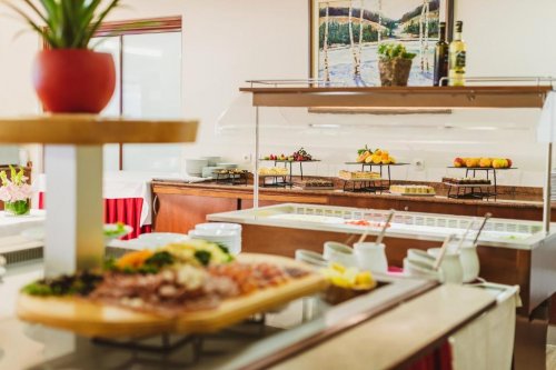 Ramada Hotel & Suites - Julské Alpy - Slovinsko, Kranjska Gora - Lyžařské zájezdy