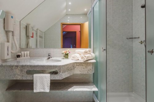 Ramada Hotel & Suites - Julské Alpy - Slovinsko, Kranjska Gora - Lyžařské zájezdy