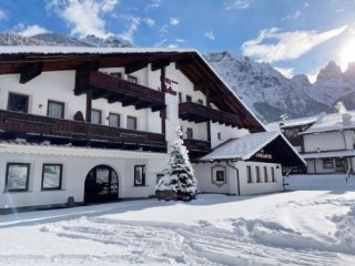 Hotel Molino - Dolomiti Superski - Itálie, Alpe Lusia, San Pellegrino - Tre Valli - Lyžařské zájezdy Hotel Molino - Dolomiti Superski - Itálie, Alpe Lusia, San Pellegrino - Tre Valli - Lyžařské zájezdy