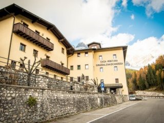 Hotel Casa Montana S. Maddalena - Benátsko - Itálie, Cortina d´Ampezzo - Lyžařské zájezdy Hotel Casa Montana S. Maddalena - Benátsko - Itálie, Cortina d´Ampezzo - Lyžařské zájezdy